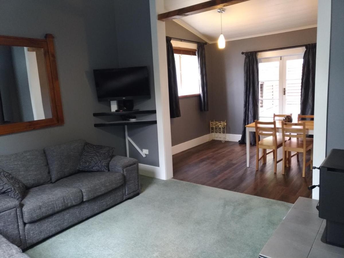 נאפייר Milton Cottage מראה חיצוני תמונה